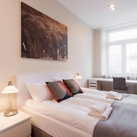 Luxury Apartments Nearto Main Square Krakow Luaran gambar